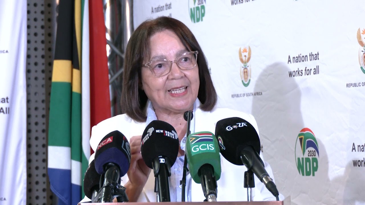 Minister De Lille: 