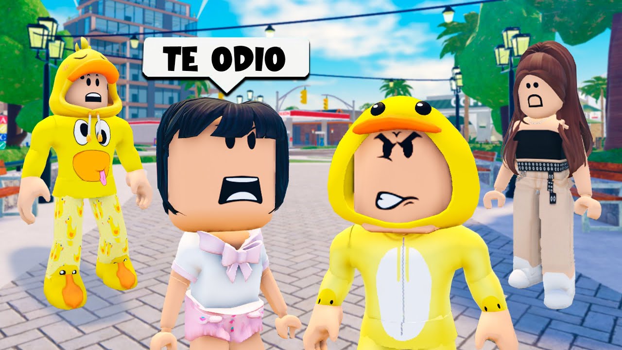 MI BEBÉ y MI HERMANITO SE PELEAN en ROBLOX!