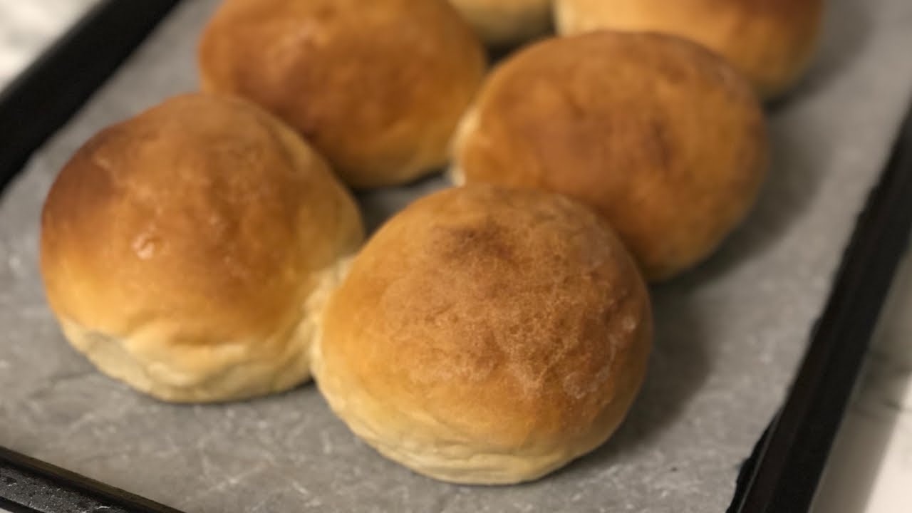 Crusty White Bread Rolls