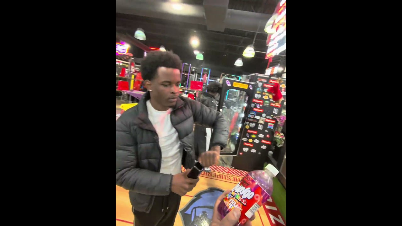 Zawsze pytają&hellip; &bdquo;Co w tym jest??&rdquo; TO TYLKO NAP&Oacute;J GAZOWANY!! #slomoesodas #superiorshop