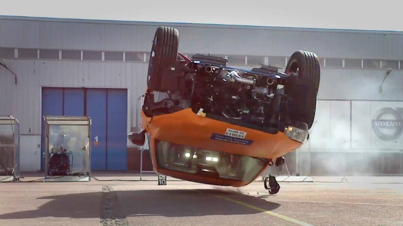 Volvo XC90 - Roll Over Crash Test