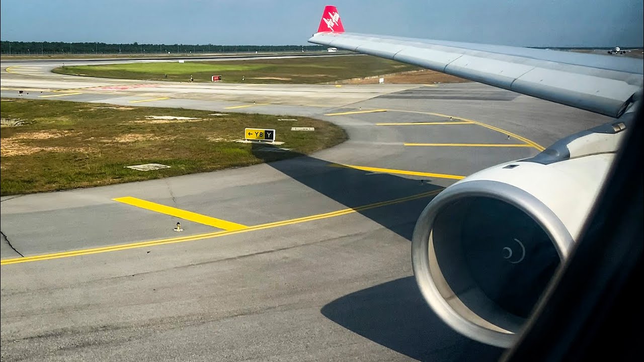 AirAsia X A330-300 *full* takeoff from KUL