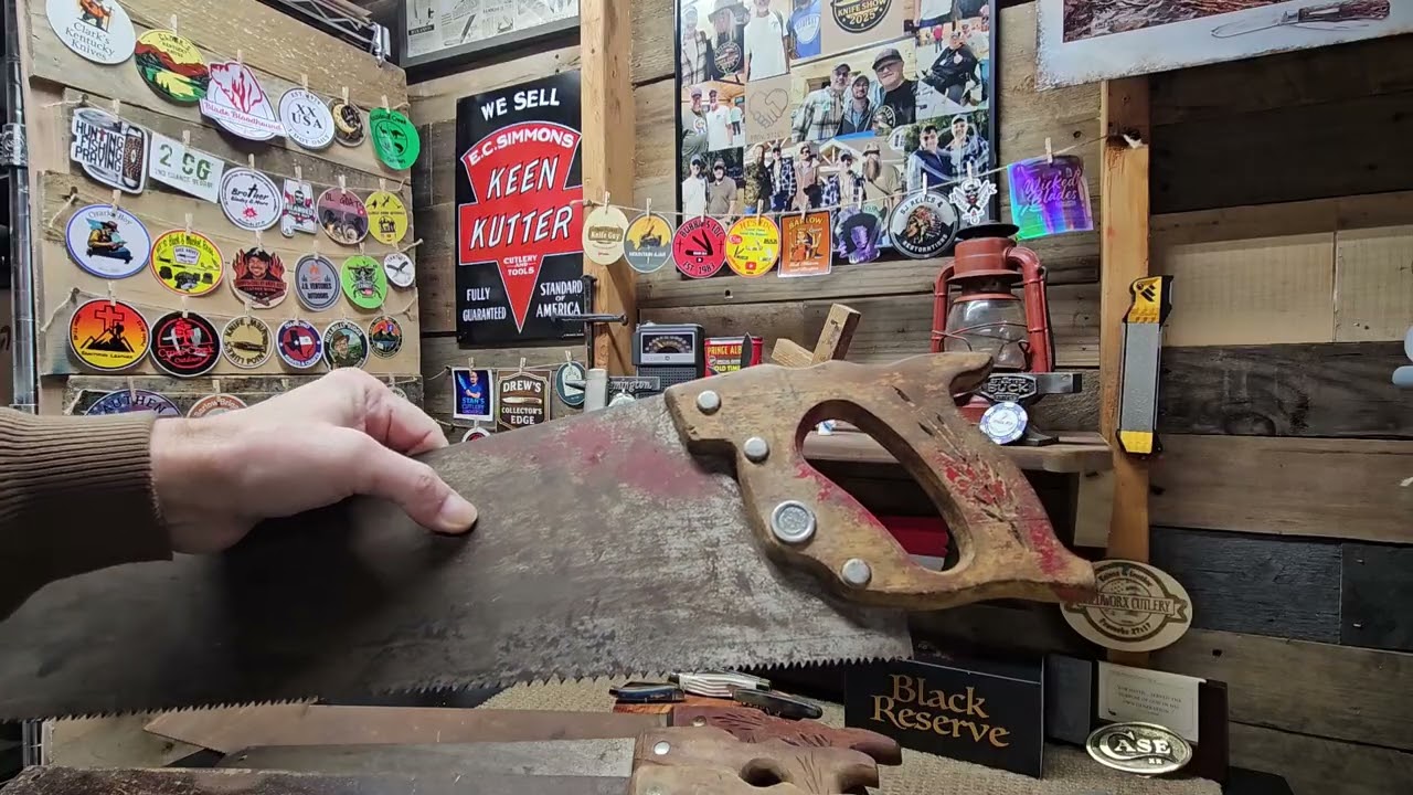 Cleanup of Antique vendor mall finds and handsaws