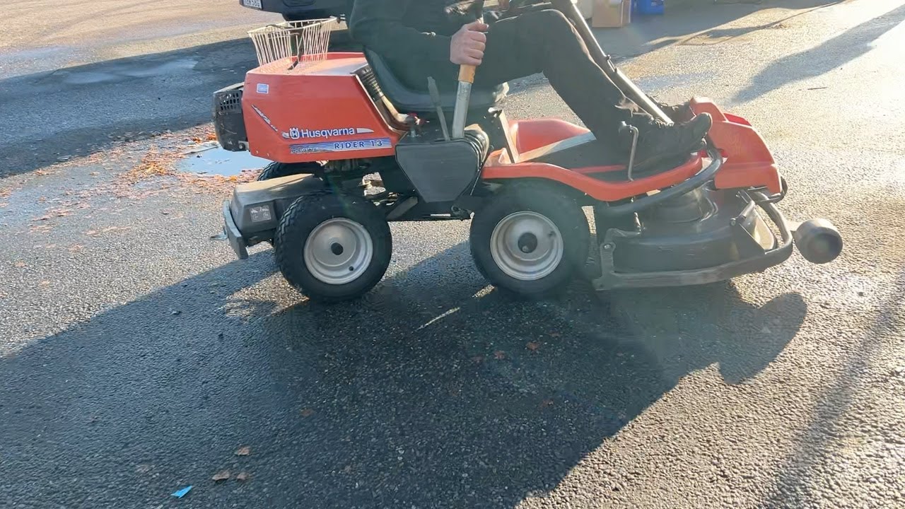 K&ouml;p &Aring;kgr&auml;sklippare Husqvarna Rider 13 BioClip p&aring; Klaravik