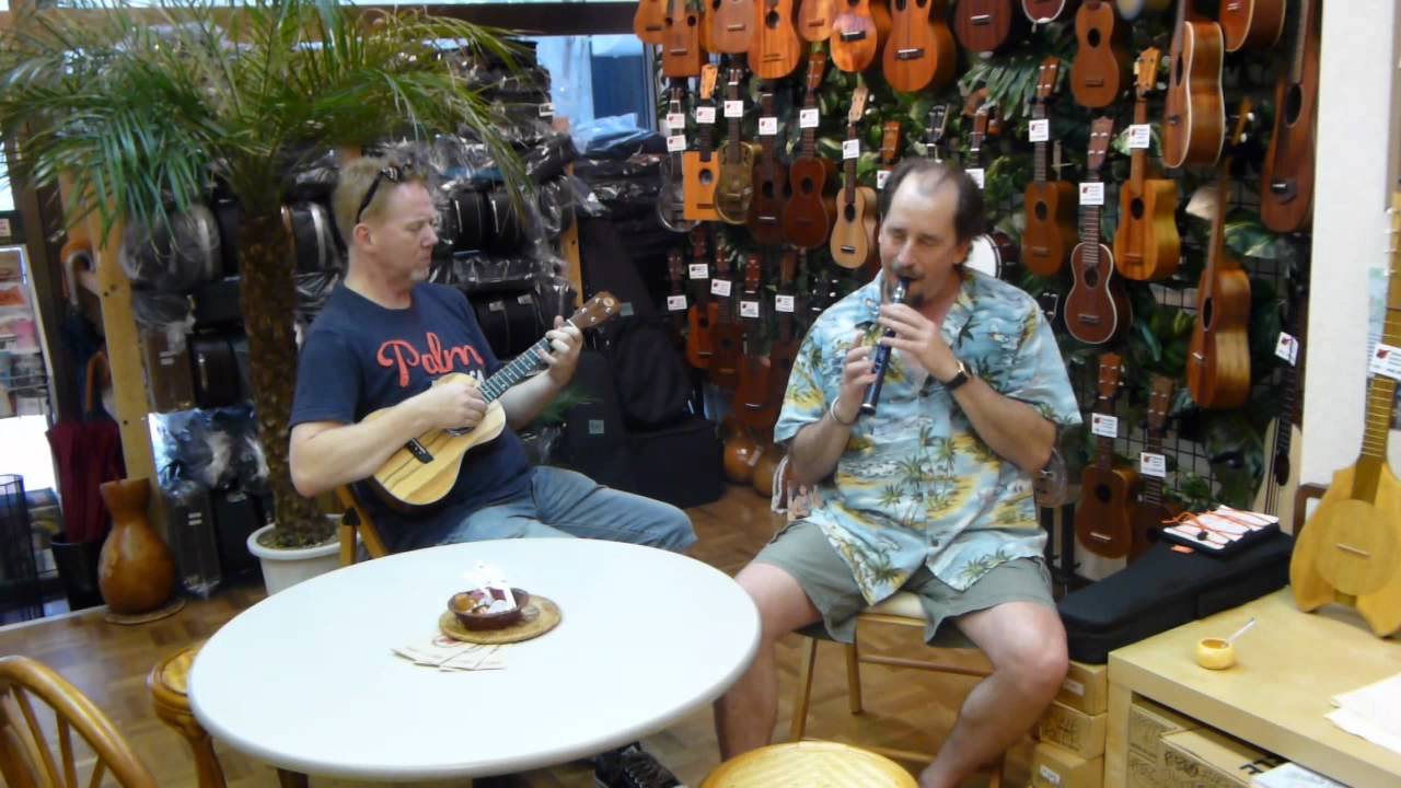 Unrehearsed Jam on Little River Tenor Ukulele and Xaphoon @ Ukulele Mania, Ikebukuro