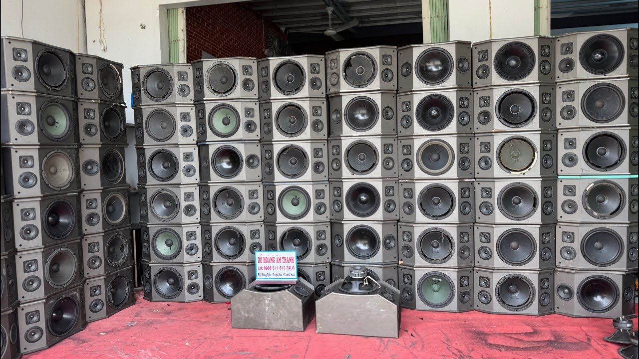 Bạt ngàn loa karaoke ae ơi...Thanh lý chỉ 1trxx 1 cặp thôi,vừa bán vừa cho ae!!