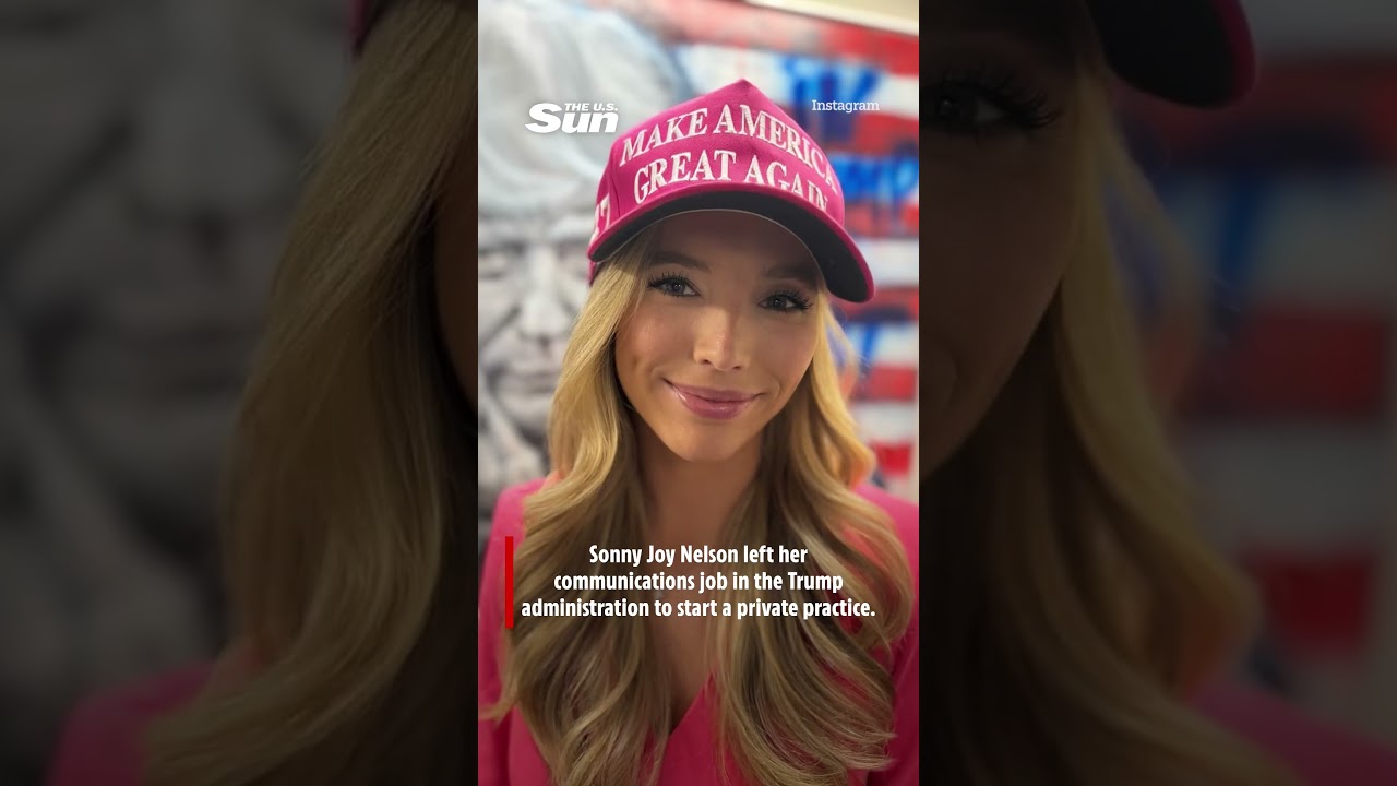 Trump aide shows off baby bump pic 👶 #trump #donaldtrump #whitehouse