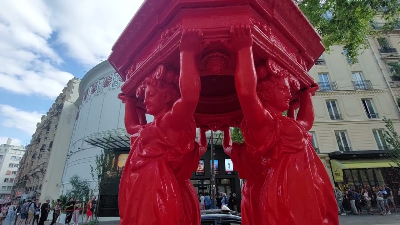 Paris. Place Gambetta. 20 arrondissement