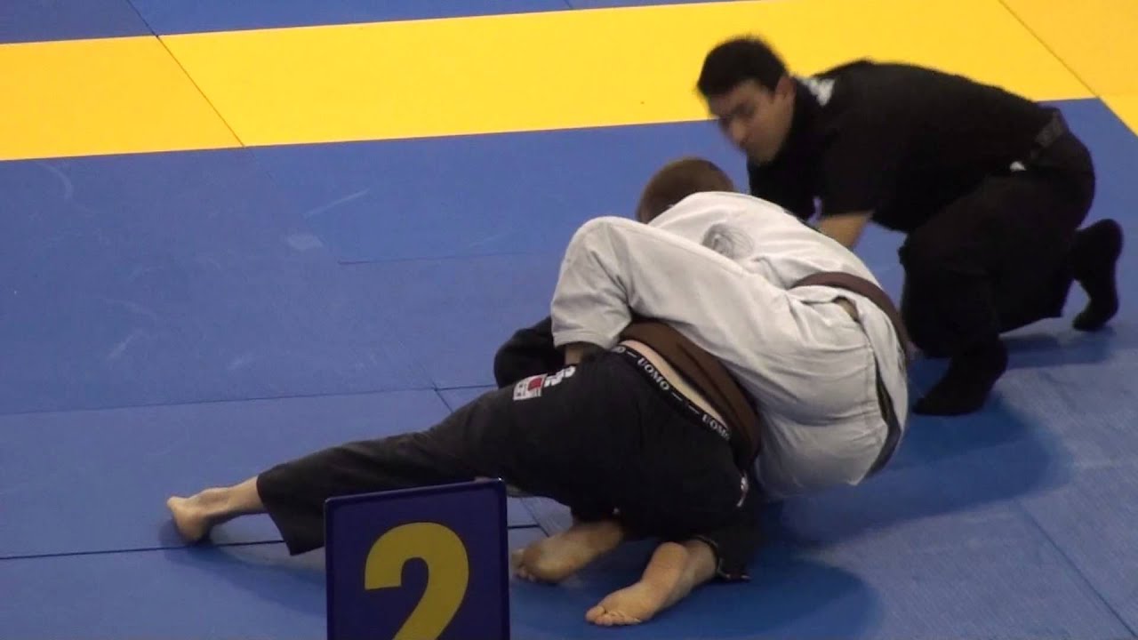 Submission #1232 - Keenan Cornelius vs Andreas Michailidis