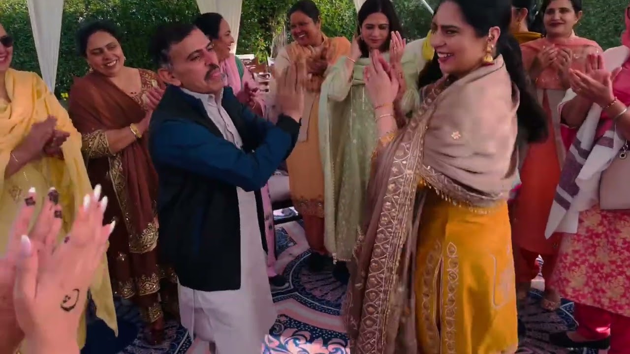 ਮਾਵਾਂ ਧੀਆਂ ਦੀਆਂ ਬੋਲੀਆਂ ਰੂਹਦੀਪ ਸਿੱਧੂ ਪ੍ਰੋਗਰਾਮ ਲਈ 9041427633ਵੀਡੀਓ ਵੇਖਣ ਲਈ ਚੈੱਨਲ ਨੂੰ subscribe karo