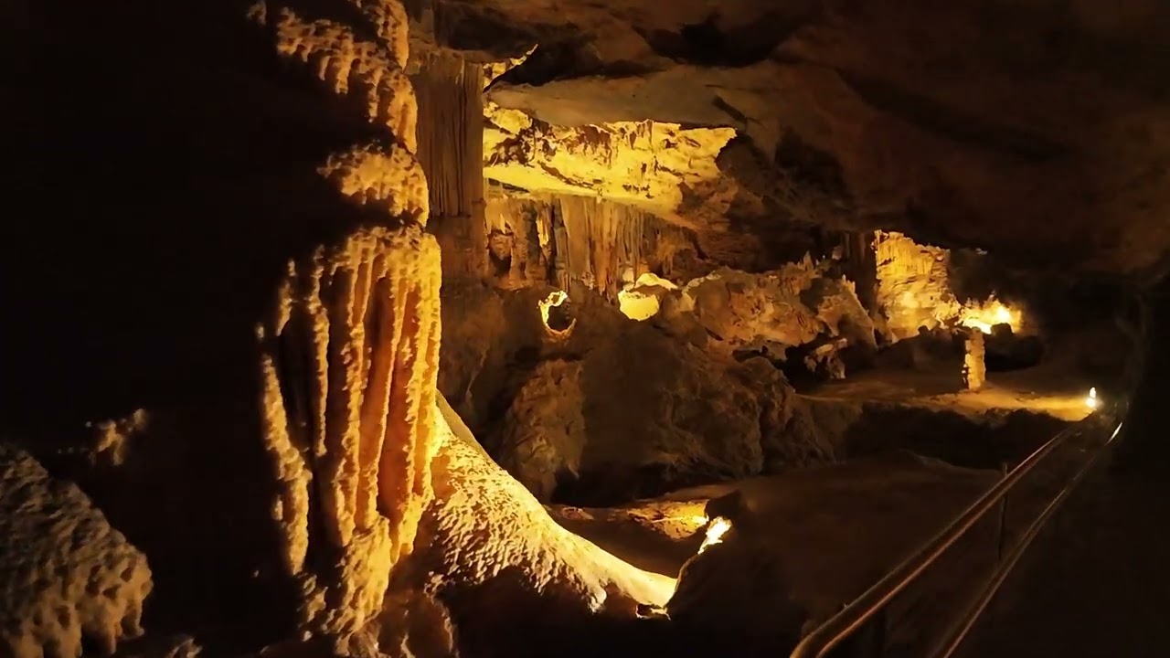 Besuch der Luray Caverns Virginia  USA 2025 , mit dem VW Käfer und Qek durch Nordamerika 