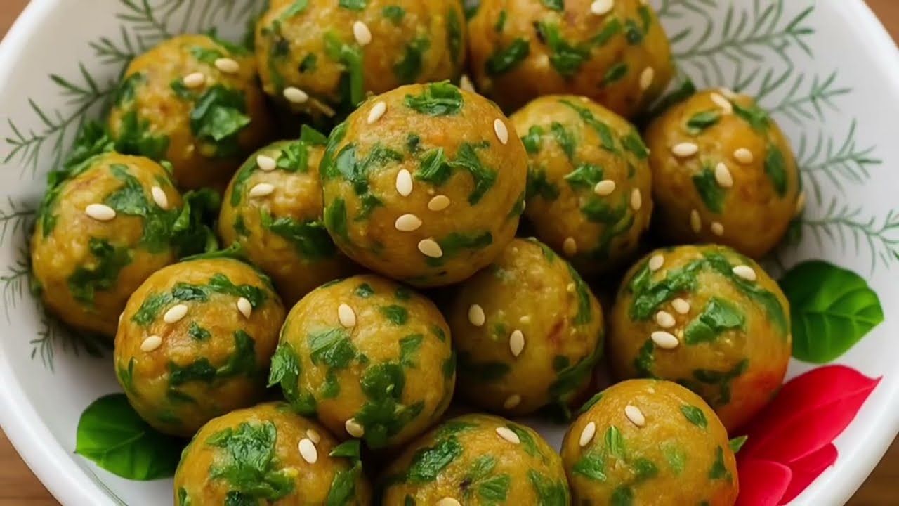 5 Simple Tricks to Make Instant Muthiya at Home in 10 Minutes