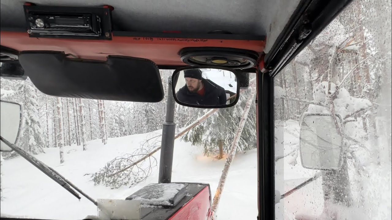 Valmet 705 ajelu pitkästä aikoo,mehtäänhän se meni..