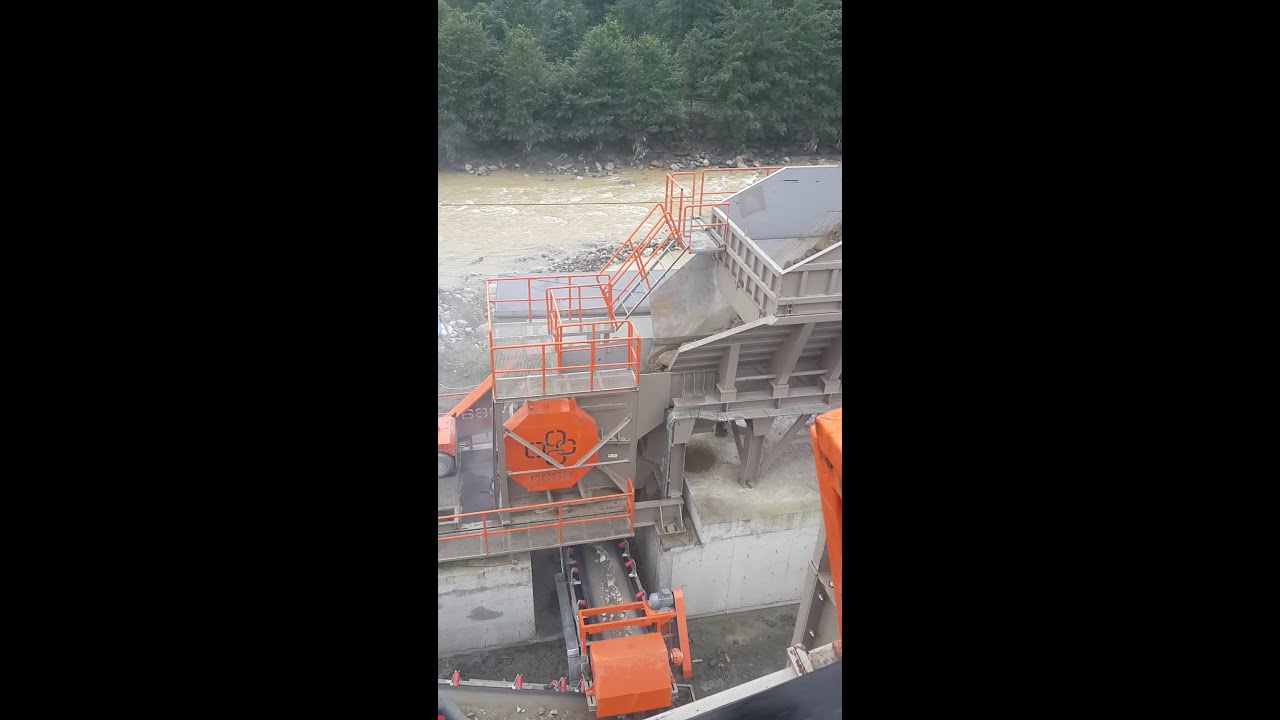 250-300 Ton/Saat Kapasiteli Dere Malzemesi Kırma Eleme Tesisimiz. (RİZE/MERKEZ)