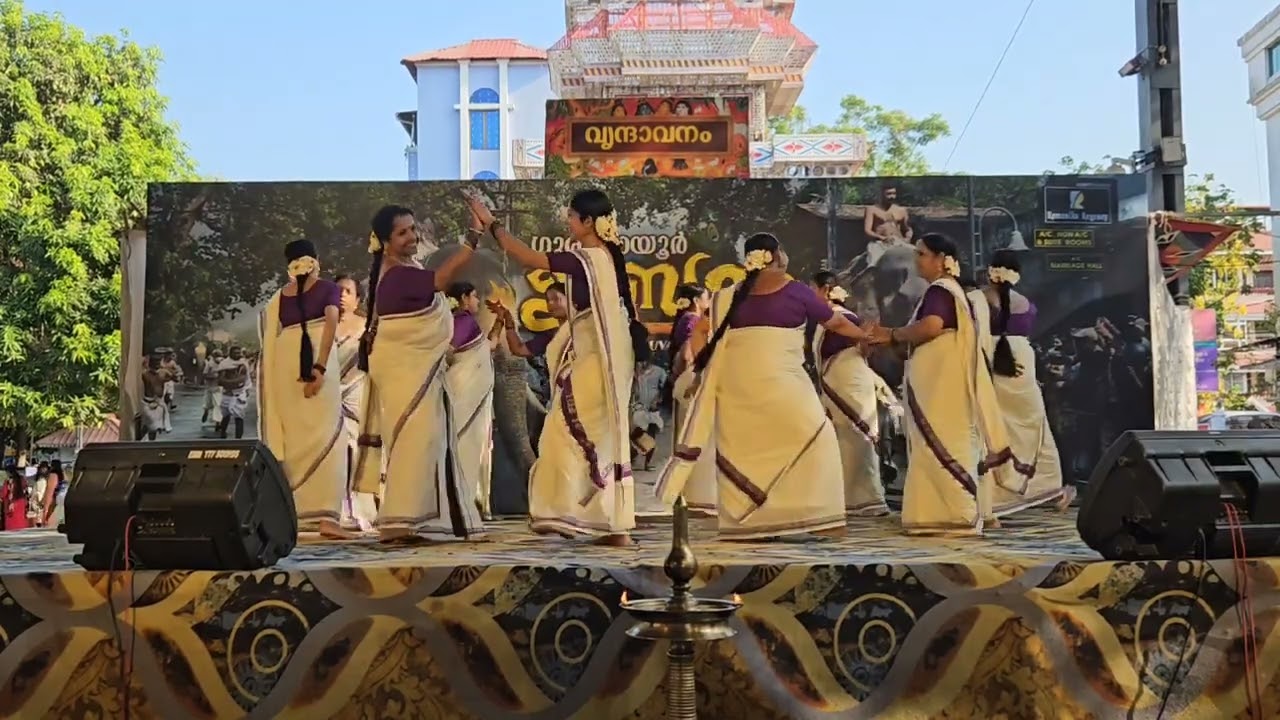 Chenthamaradhala nethran with Vellathamara poovil Thiruvathira @Guruvayur
