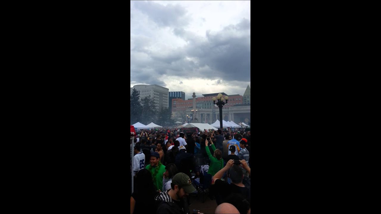 DENVER CO. 420-2013 Capitol Hill 100,000+ Stoners
