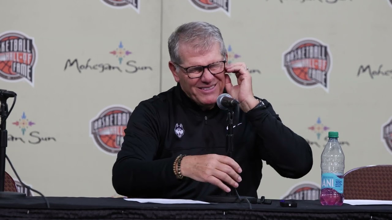 Geno Auriemma, Sarah Strong & Ashlynn Shade Postgame Press Conference - Iowa State