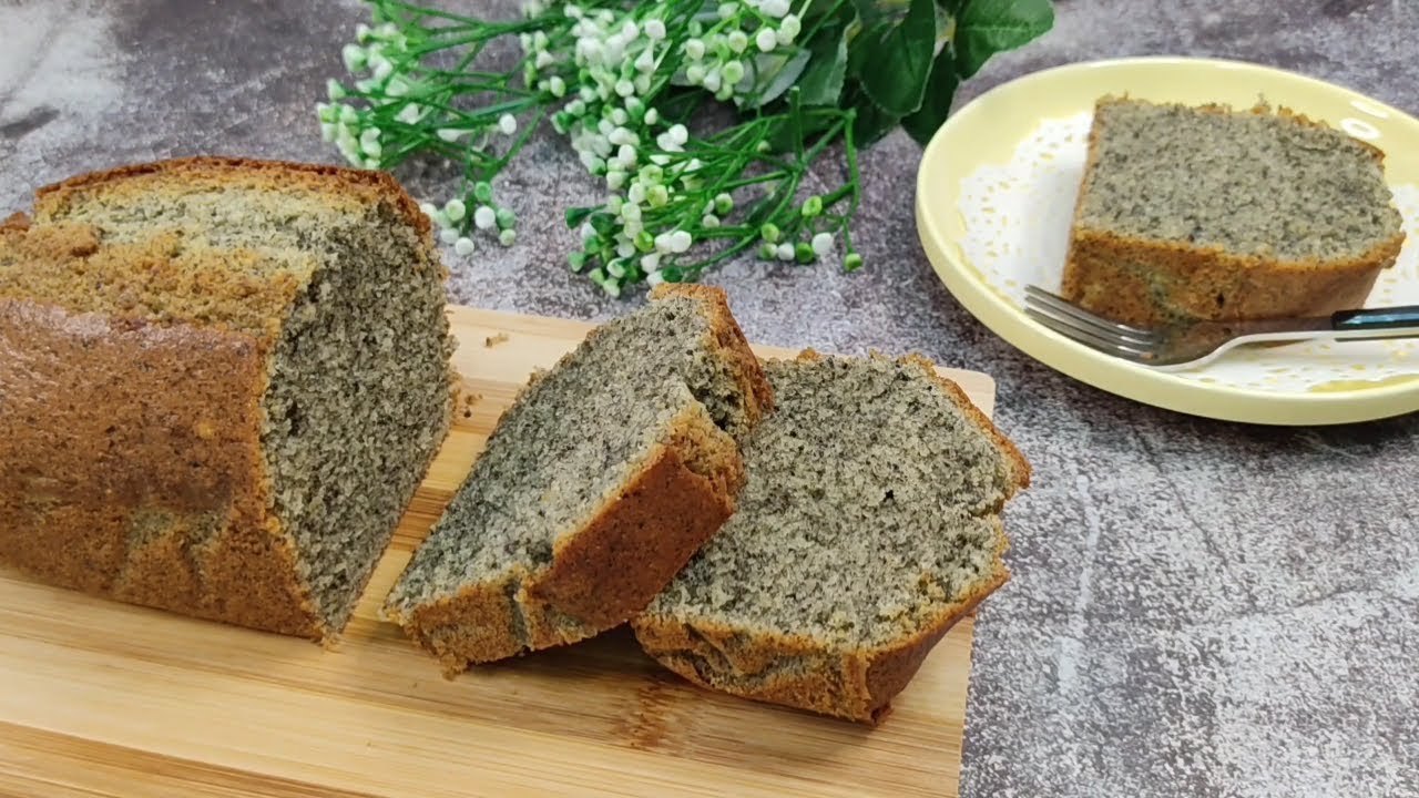 This loaf cake may reverse your aging because it contains the superfood black sesame seeds!