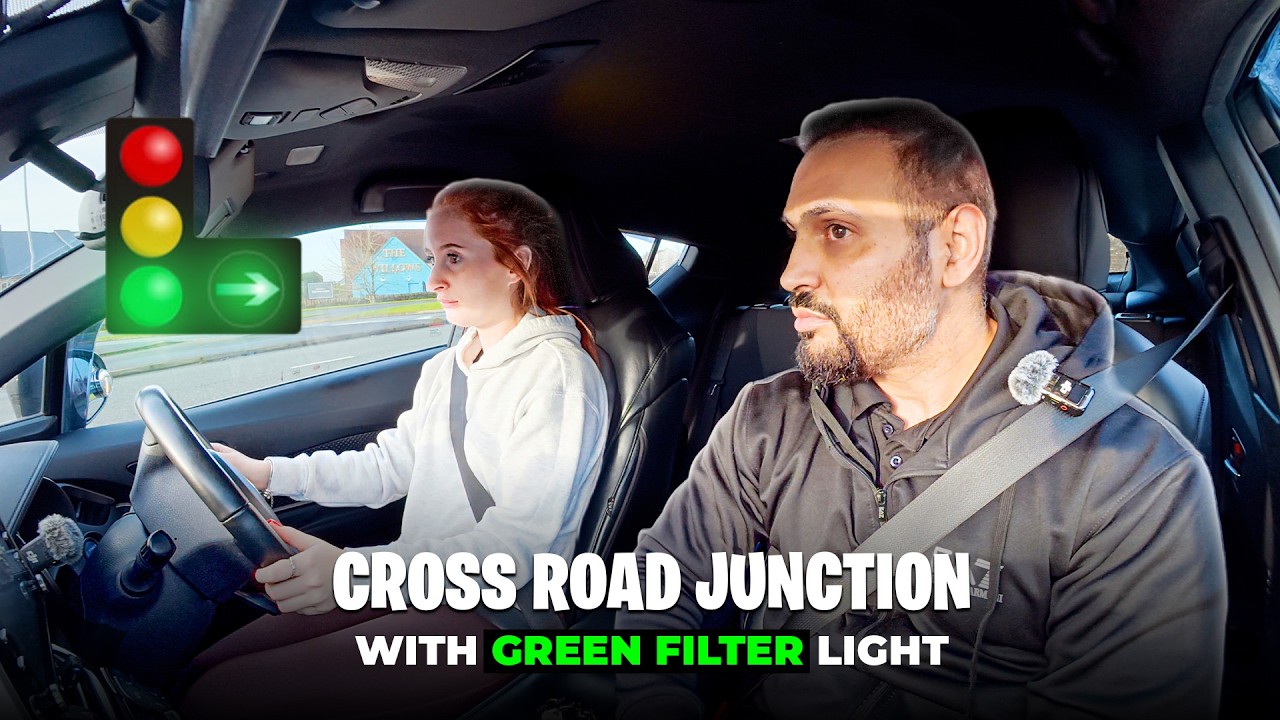 how to do Cross Road junction with green filter light