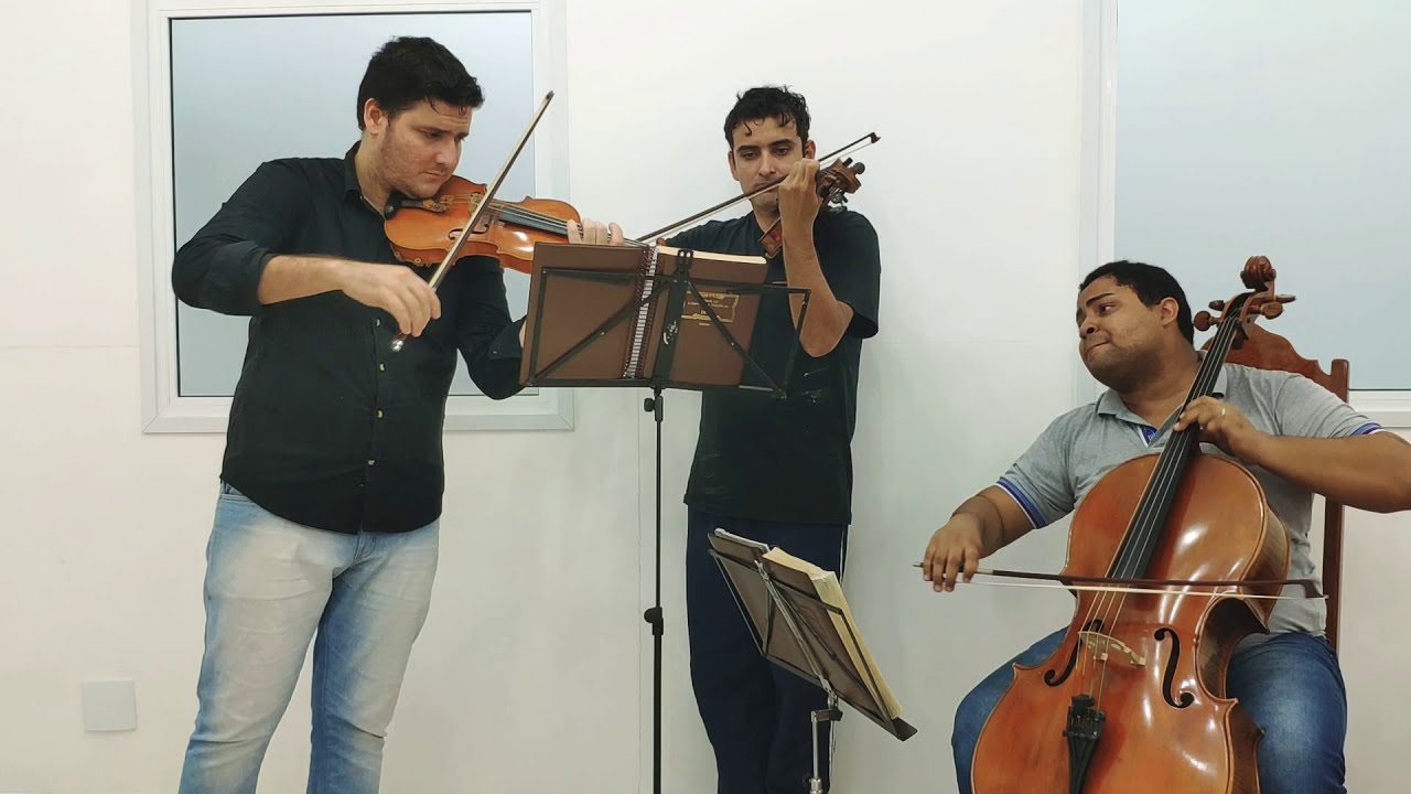 Hino 447 - Trio de Cordas