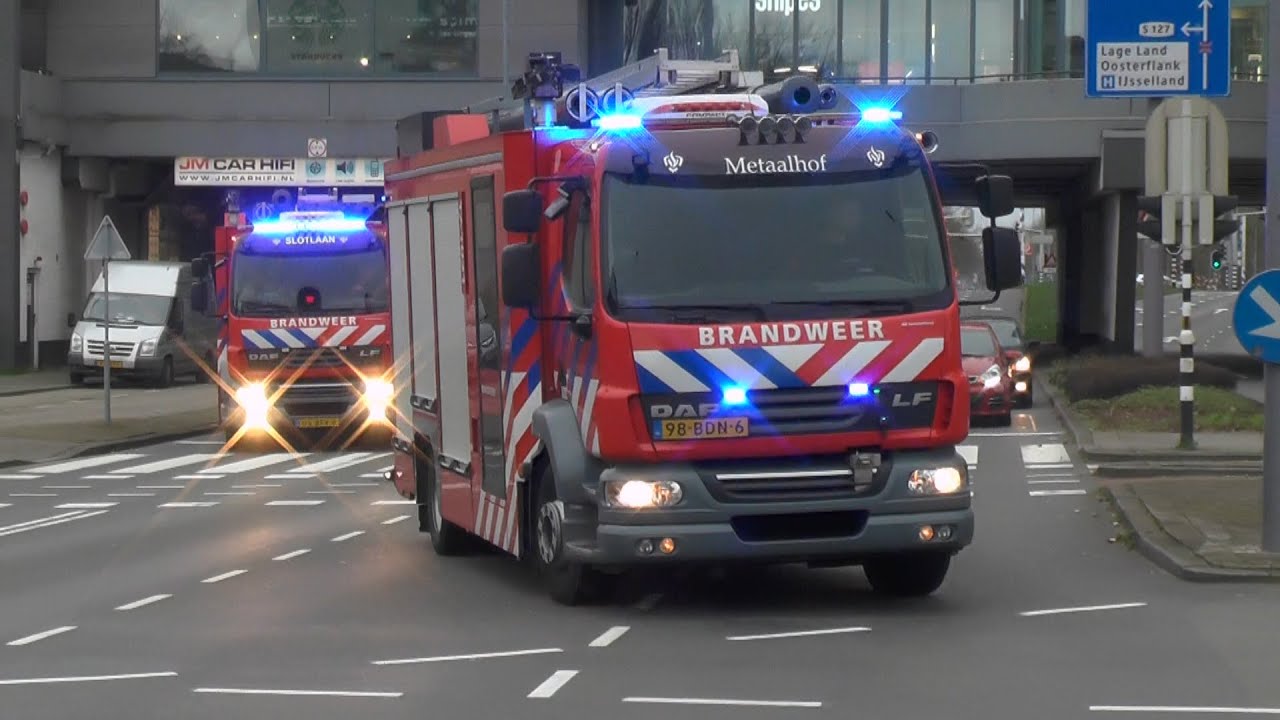 PRIO 1 Politie en Brandweer naar brand in winkelcentrum Rotterdam