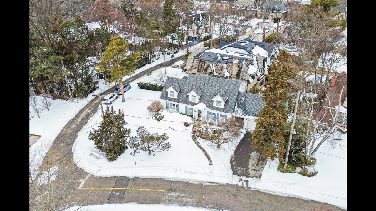 Moore Hill Drive, Bennington Heights Toronto
