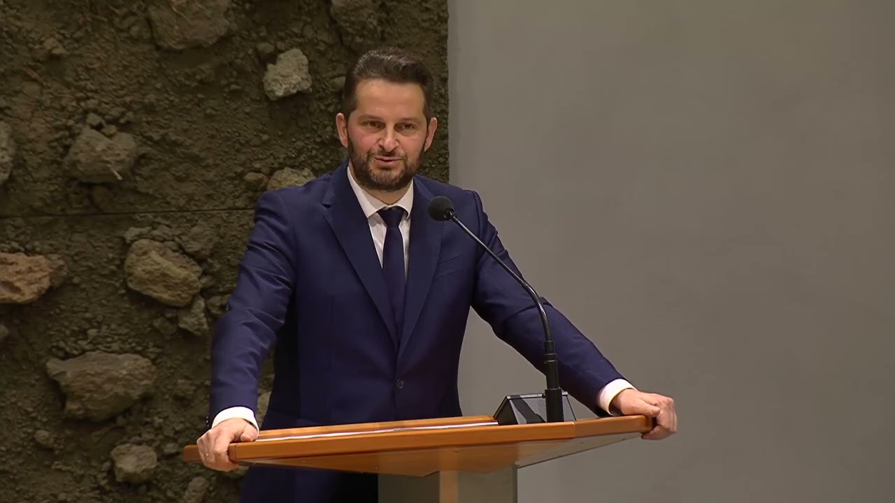 Contant geld moet beschikbaar blijven: kosten ondernemer omlaag. (Wet Chartaal geld 14-01-2026)