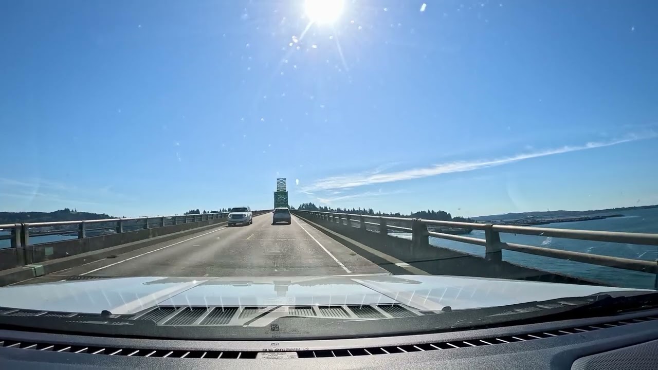Scenic drive over the Asroria-Megler bridge from Washington state to Oregon. 