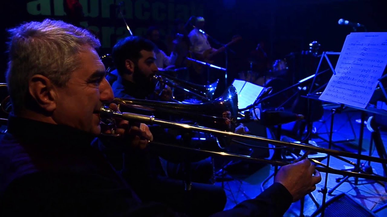 Lato B + Med Free Orkestra - Abbracciala Abbracciali Abbracciati live@Angelo Mai 19/02/2016