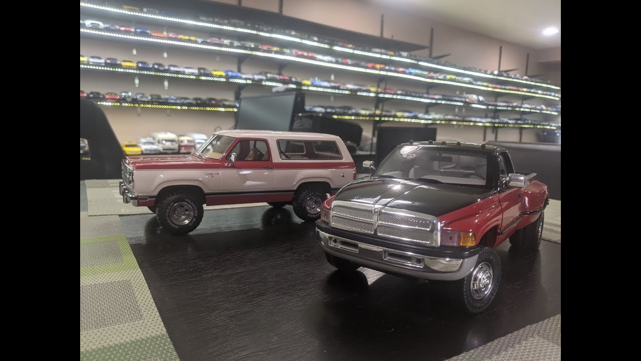1:18 Diecast Review Unboxing JRL Dodge Ram 3500 Dually and Dodge Ramcharger by BOS