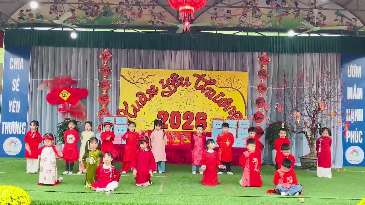 Liên khúc Nụ cười Xuân