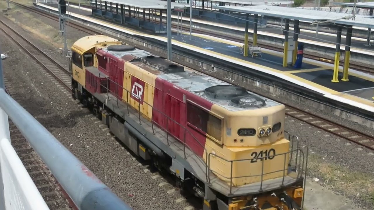 Some Trains at Corinda 12th Feb 2026