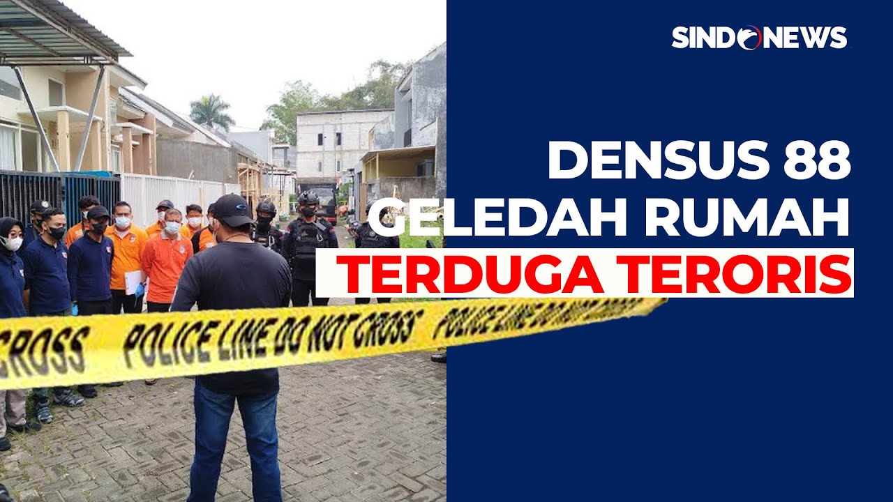 Densus 88 Geledah Rumah Terduga Teroris di Batu, Jawa Timur - Sindo Today 03/08