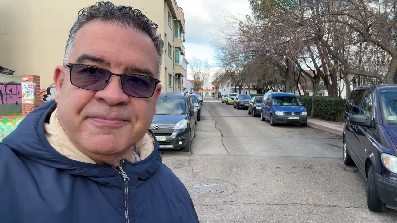 QSC CP8: SONABAN TAN FUERTE QUE SE OÍAN ALREDEDOR DE TODA LA MANZANA... SOLITAS!