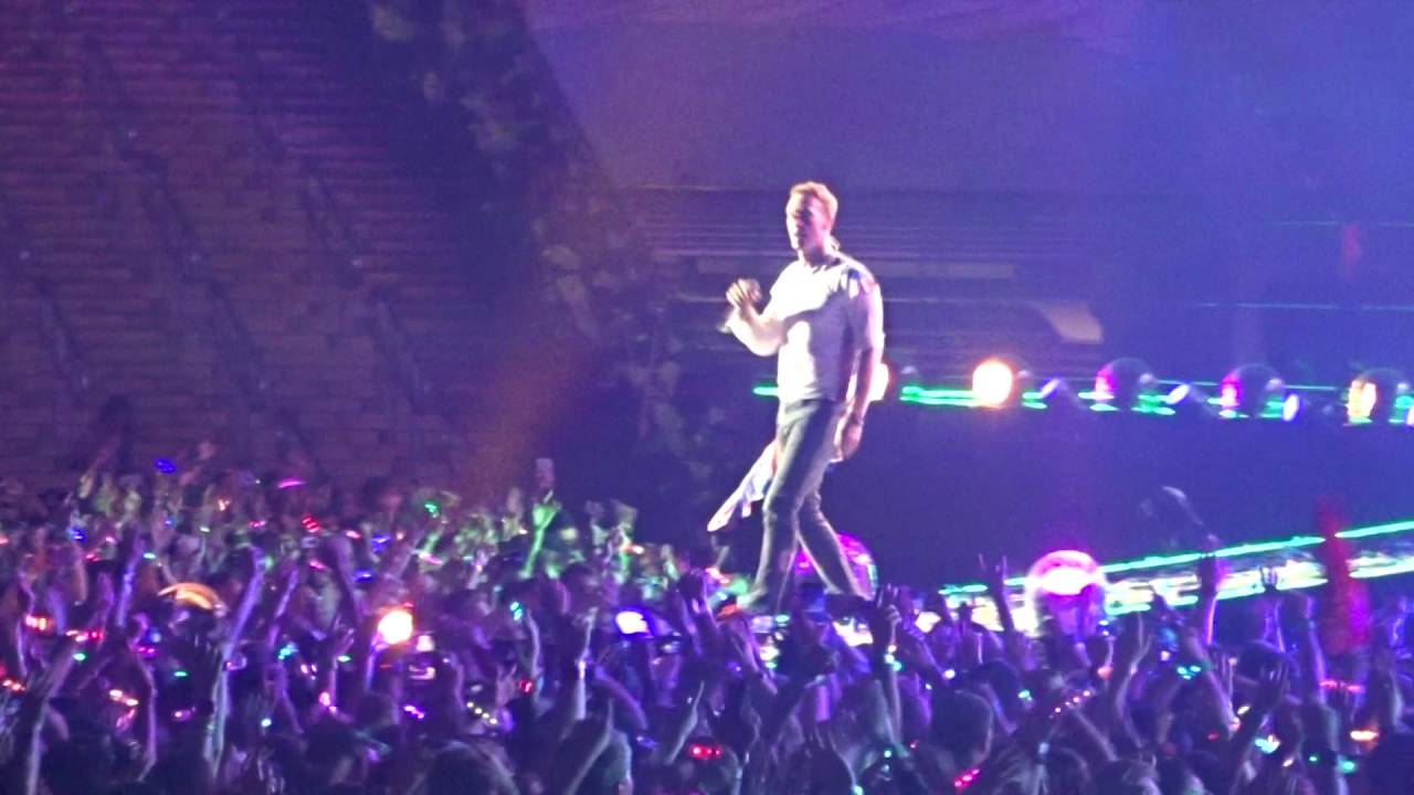 Coldplay - Adventure of a Lifetime at the Etihad Stadium - 5th June 2016