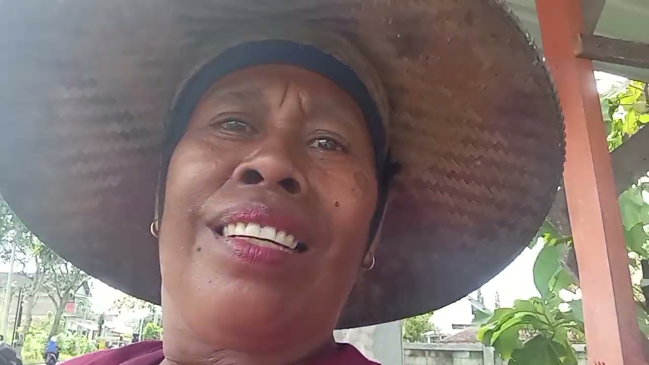 Wis kadung  ramai bingung nek nglayani sing tuku