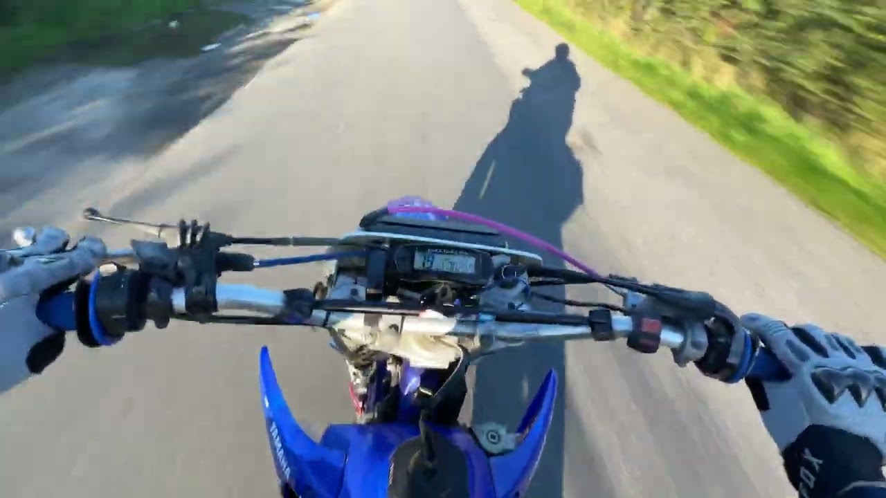 Quick rip on the Yamaha wr426f after a few months of no use