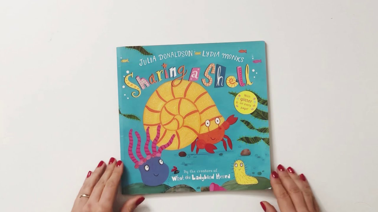 Sharing a shell 🇬🇧 A book by Julia Donaldson and Lydia Monks