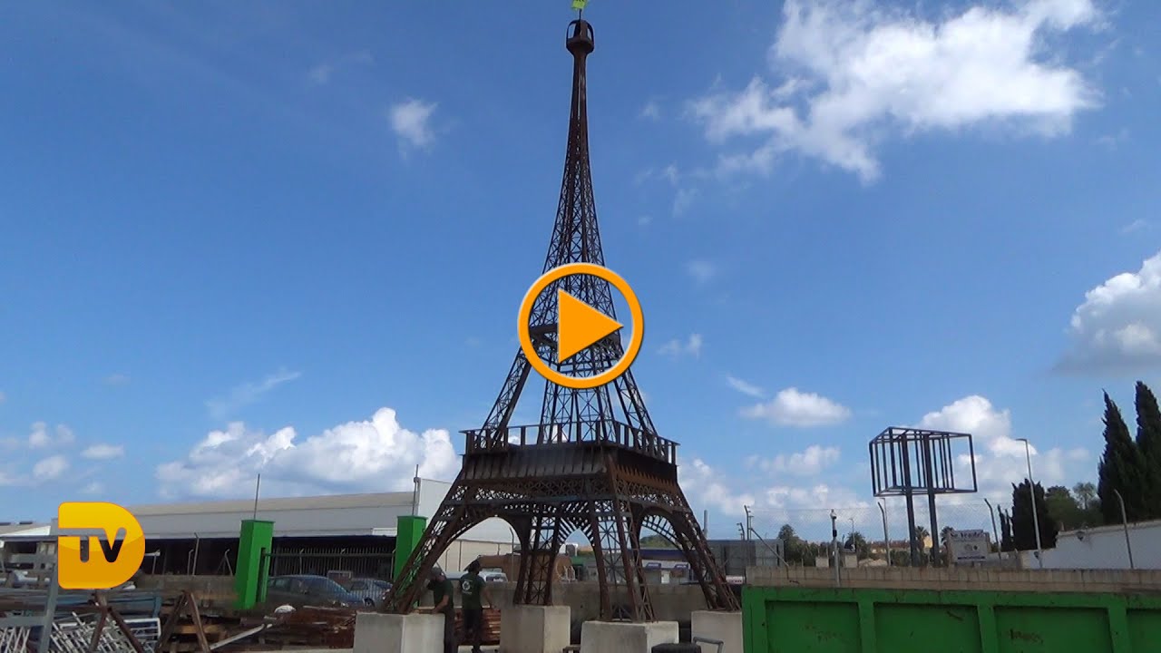 La Torre Eiffel de Dénia - Chatarra convertida en Arte