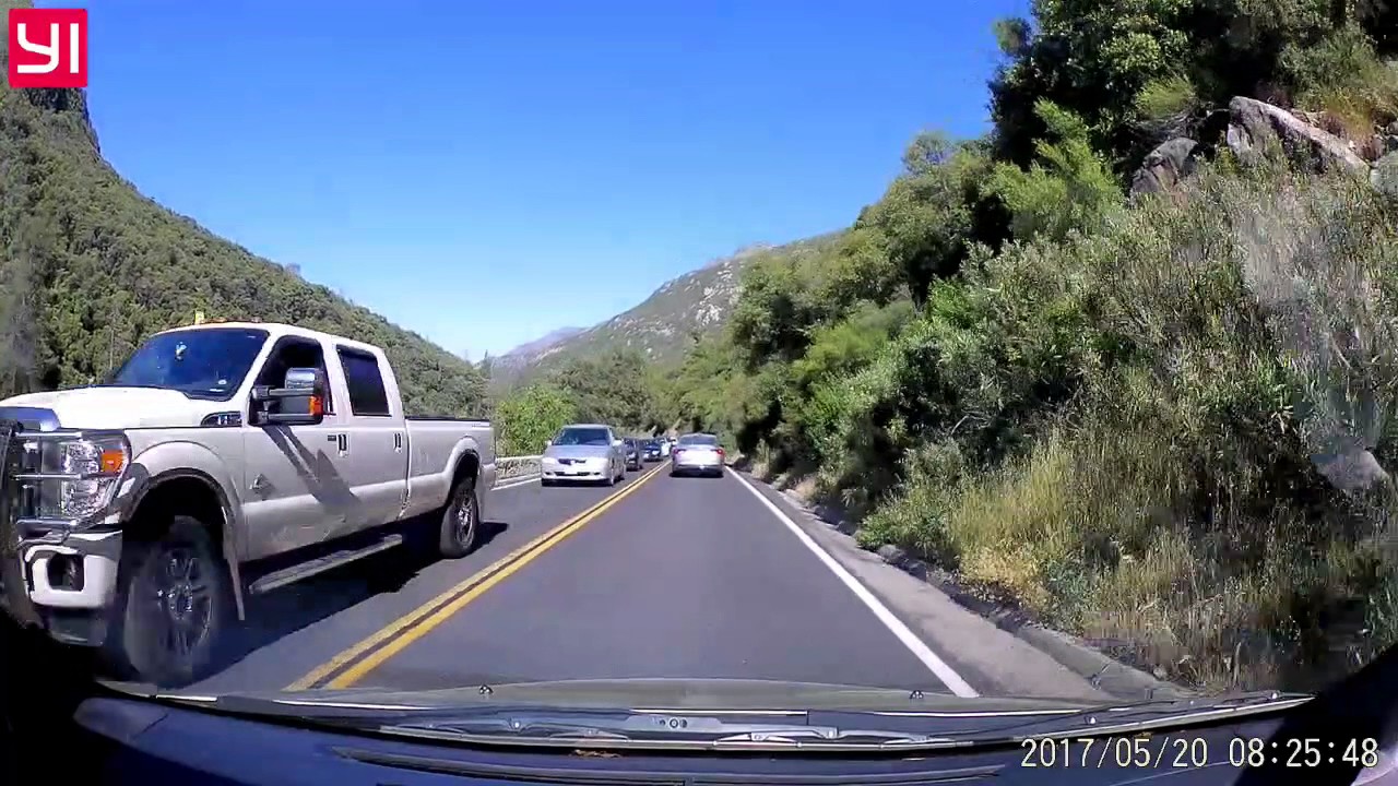 Yosemite, Hwy 140, Arch Rock Entrance Gate line, 5/20/17 Sped up version