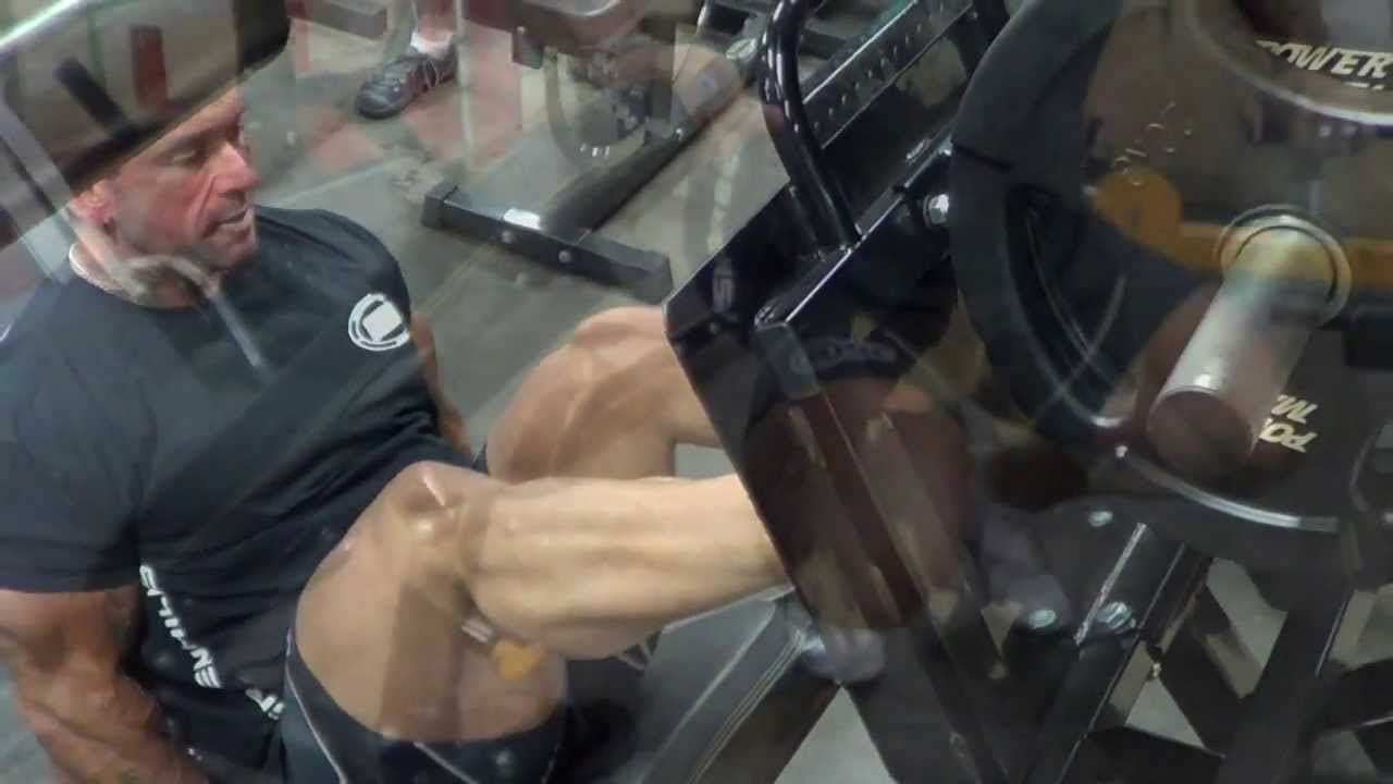 P-LP13 Powertec Leg Press with Lee Priest
