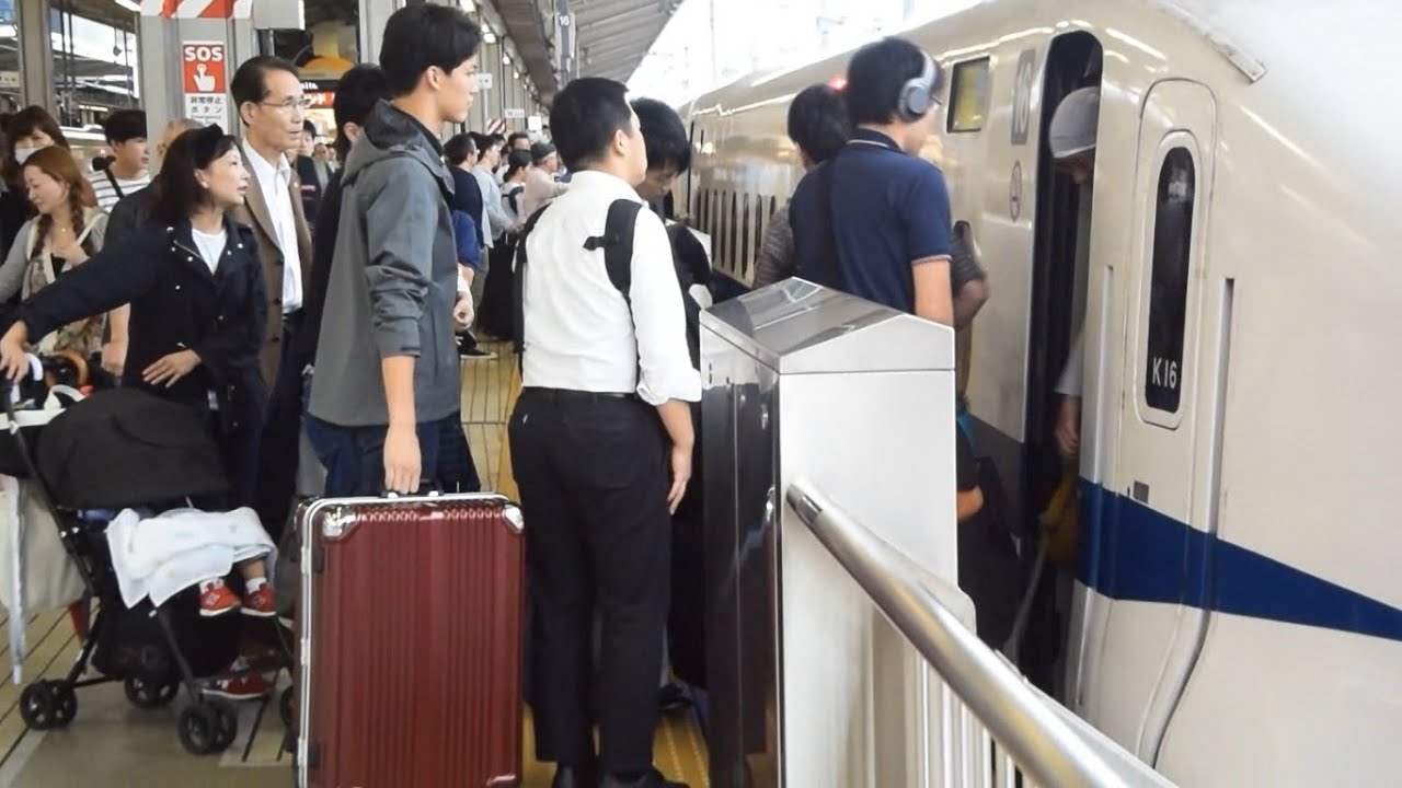 【東海道新幹線】台風24号による異例の計画運休（名古屋駅）～女性車掌の換呼が快活
