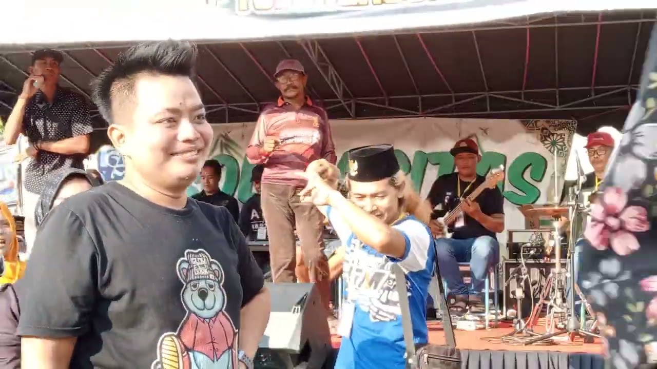 Solidaritas Seniman Tulungagung - Cover Camelia @iputharipcaiput