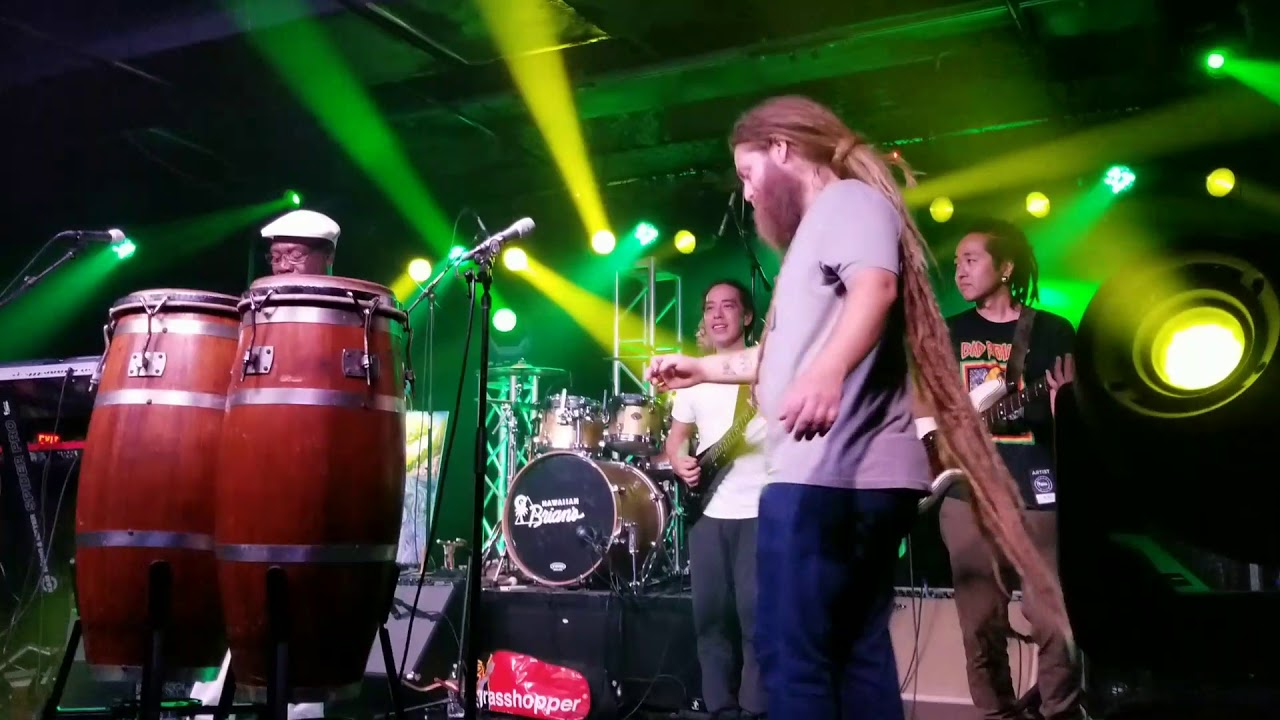 Clinton Fearon and Mike Love - Live