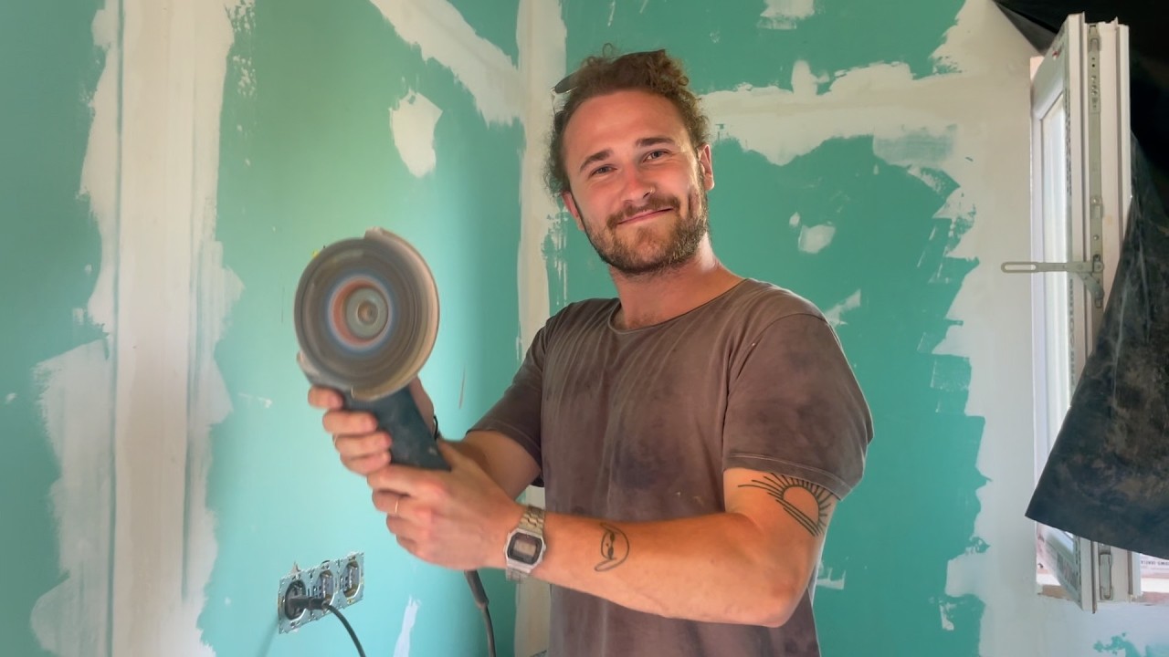 We bought an abandoned ruin by the sea in Portugal - Um novo ar #12