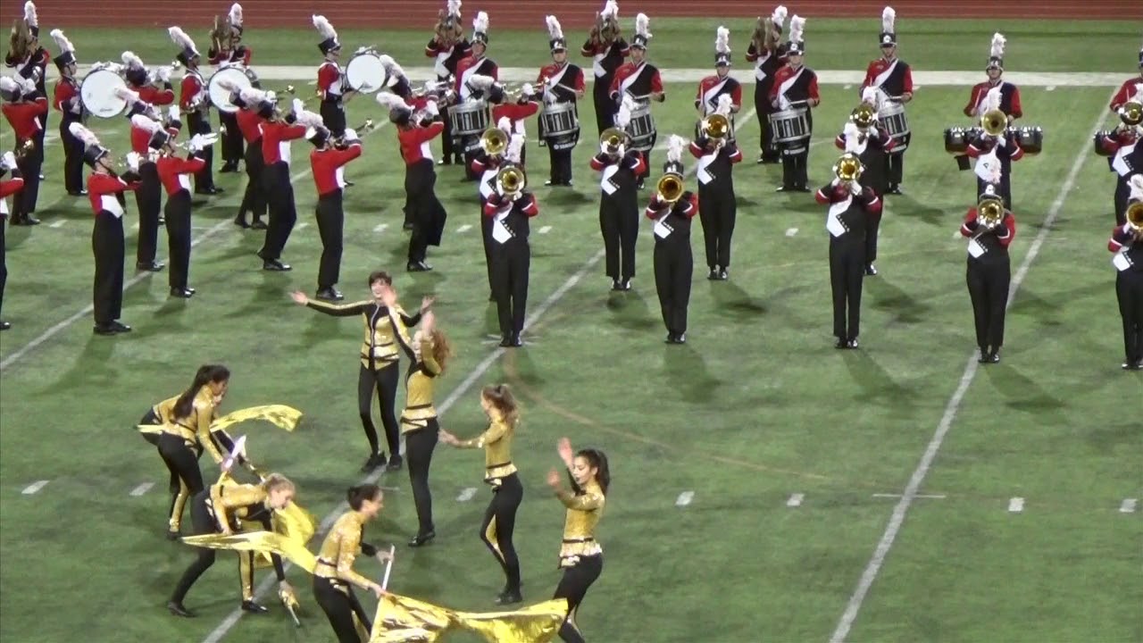 Linn-Mar Marching Lions at the 2017 Metro Marching Band Classic