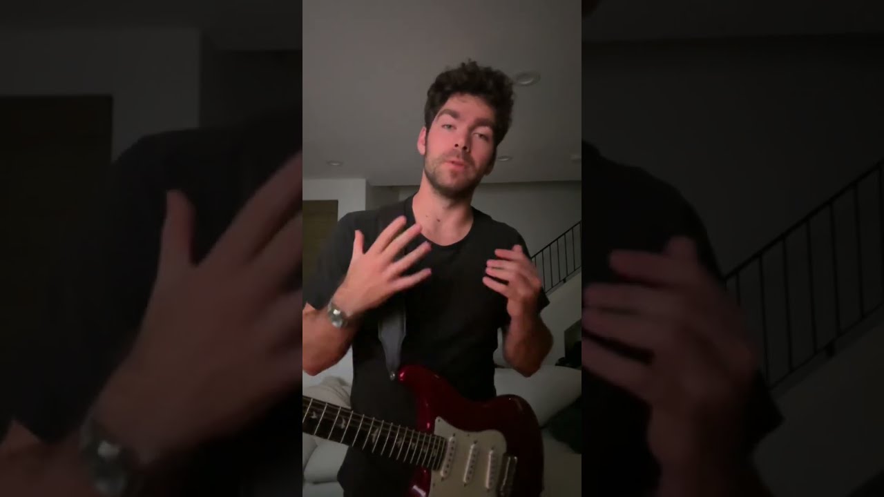 How I Like to Play John Mayer’s “Vultures” Riff
