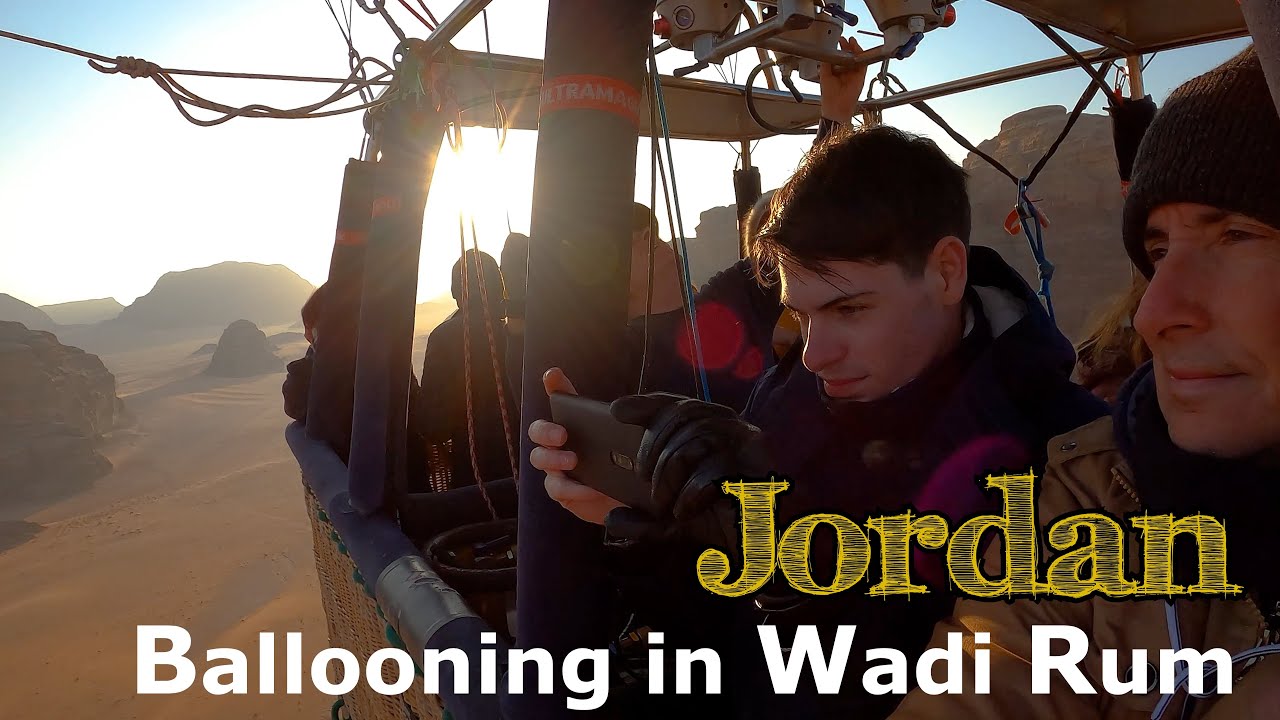 Fly in a BALLOON 🌞 at 3000 feet above the WADI RUM in the desert, with Captain Khalid, Jordan.