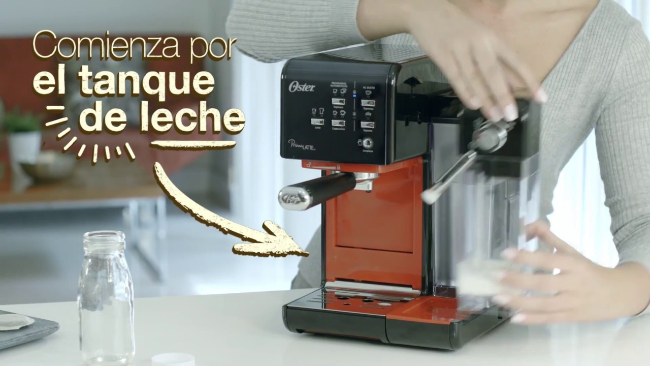 Limpiando tu cafetera Oster&reg; PrimaLatte&reg; BVSTEM6701