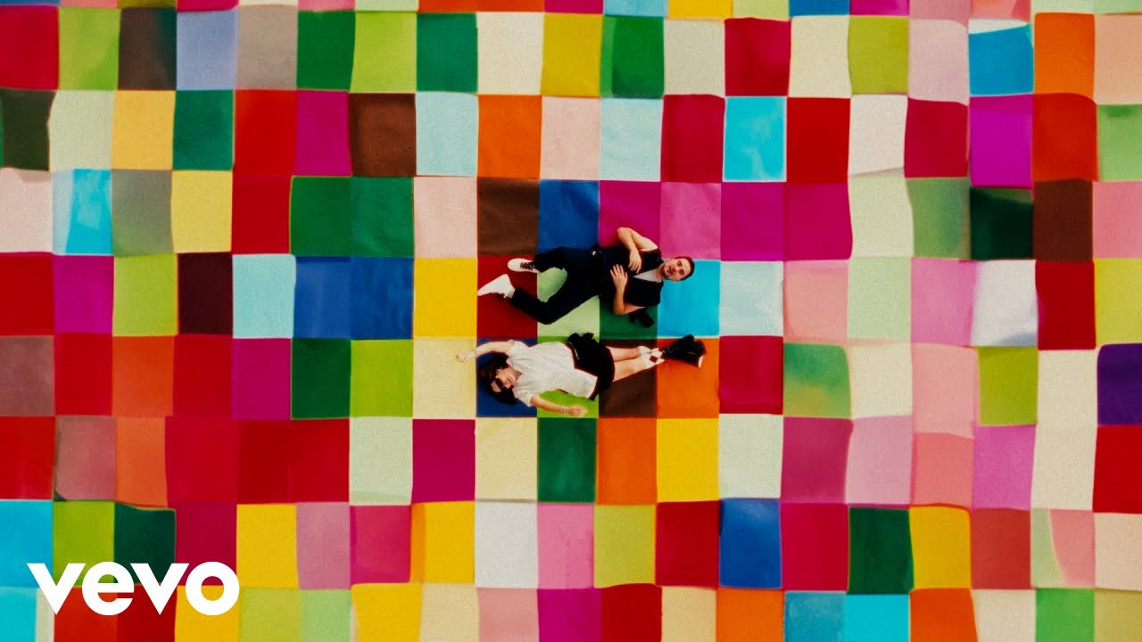 Caztro, Pau Laggies - cartulinas de colores (Video Oficial)